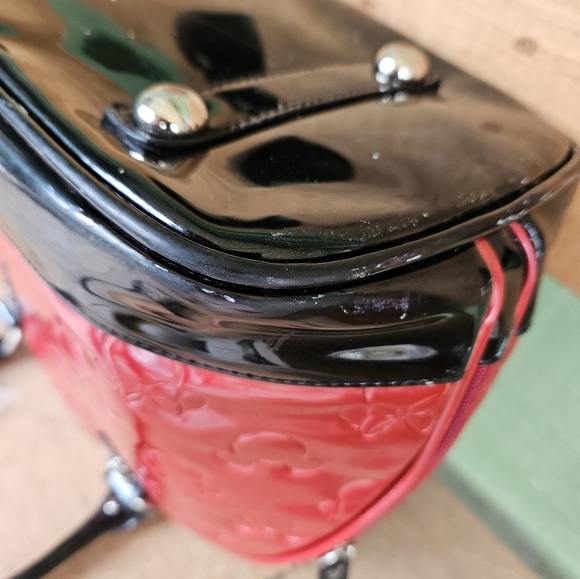Disney Patent Leather Travel Purse - Picture 3 of 13